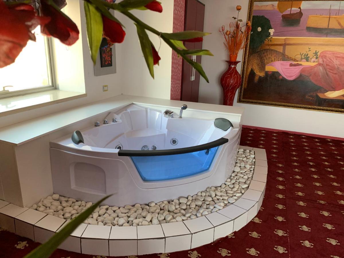 Hotel Rosa Blu Tirana Extérieur photo