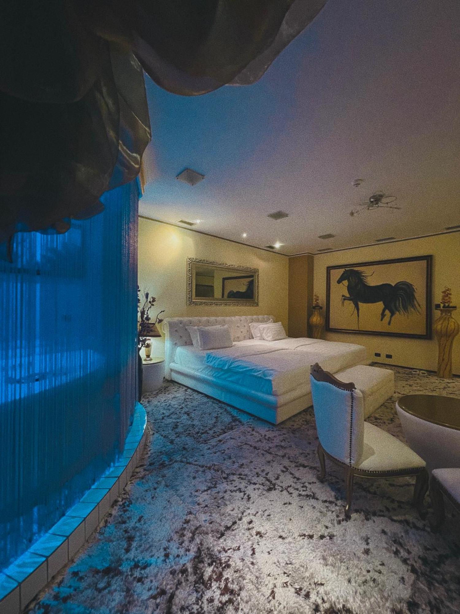 Hotel Rosa Blu Tirana Extérieur photo