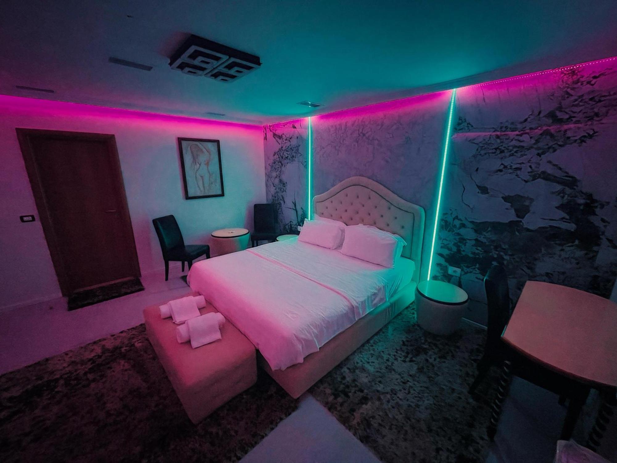 Hotel Rosa Blu Tirana Extérieur photo