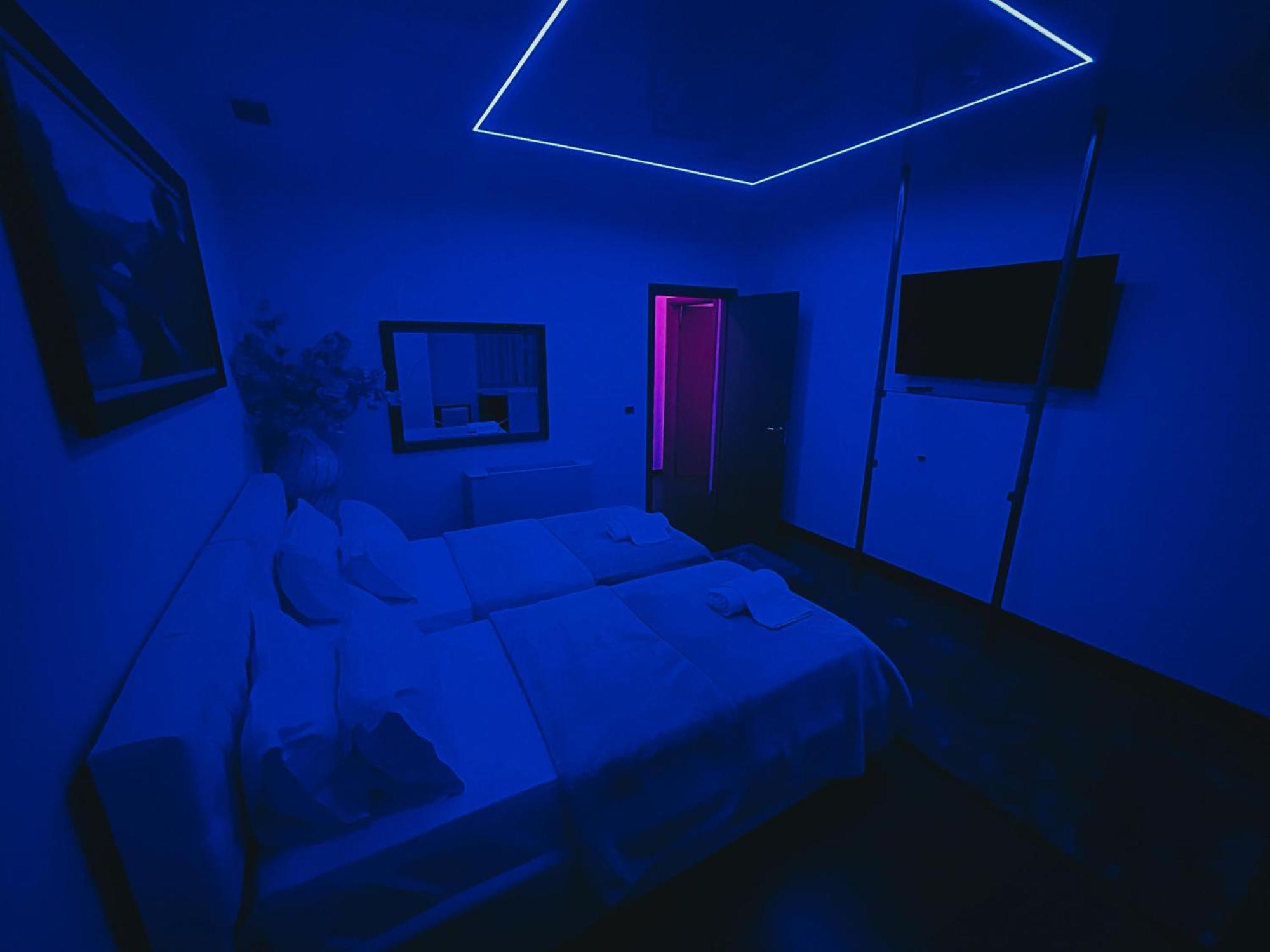 Hotel Rosa Blu Tirana Extérieur photo