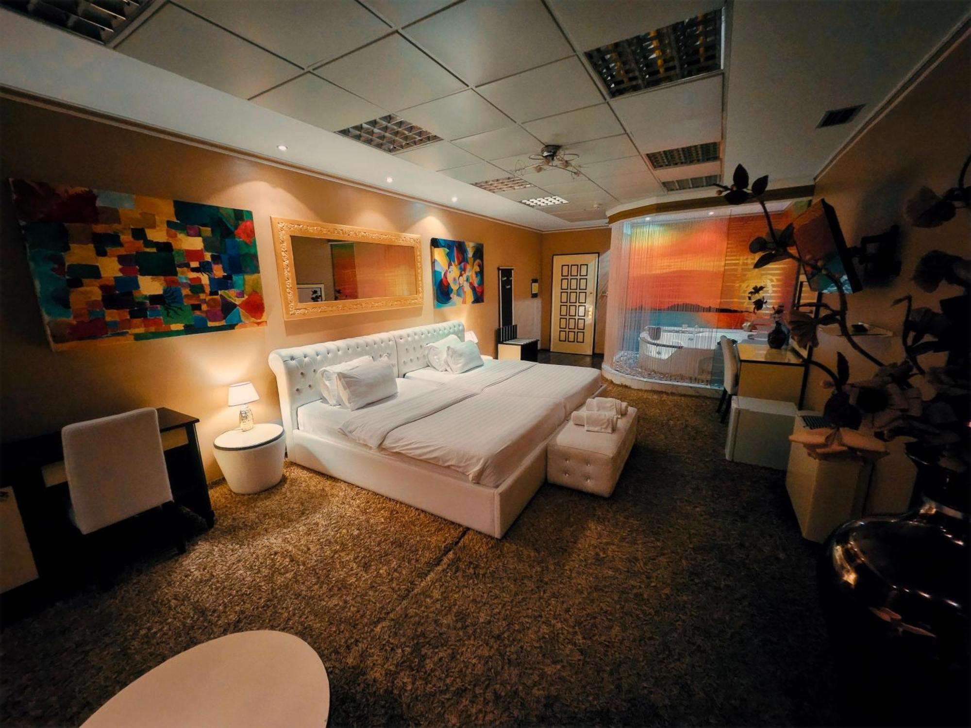 Hotel Rosa Blu Tirana Extérieur photo